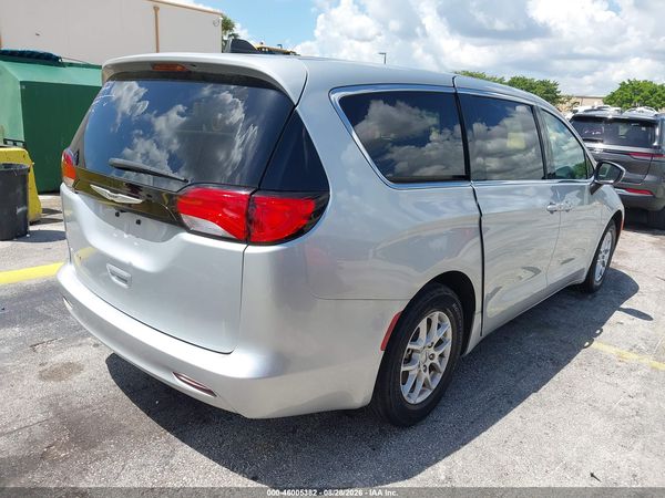 2023 CHRYSLER VOYAGER LX