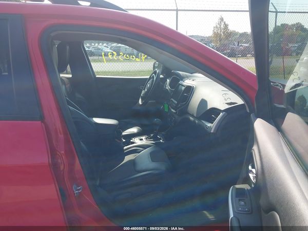 2017 JEEP CHEROKEE TRAILHAWK 4X4 — I5