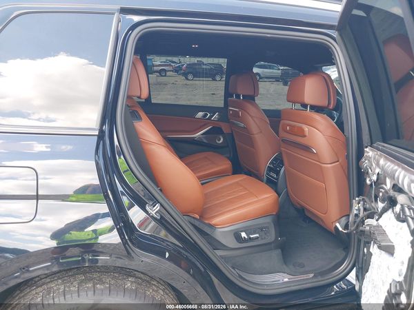 2026 BMW X7 M60I — I8