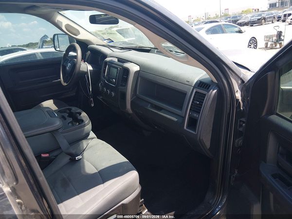 2019 RAM 1500 CLASSIC EXPRESS  4X4 6'4 BOX — I5