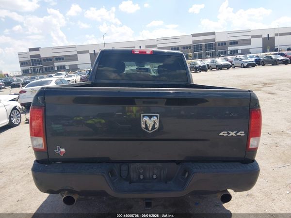 2019 RAM 1500 CLASSIC EXPRESS  4X4 6'4 BOX — I119