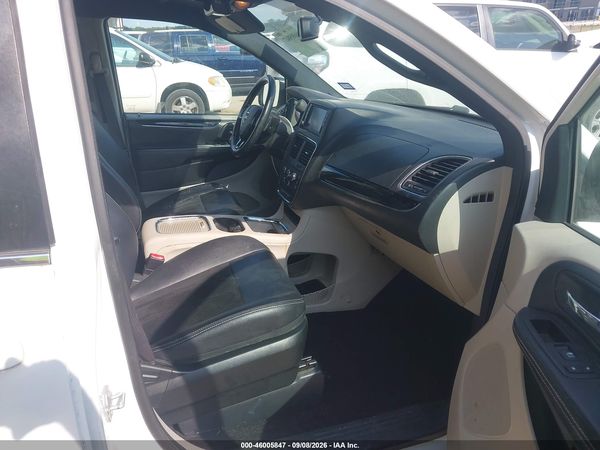 2017 DODGE GRAND CARAVAN SXT — I5
