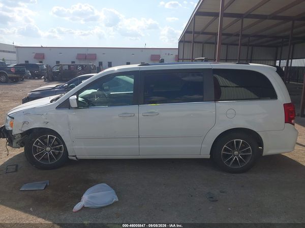 2017 DODGE GRAND CARAVAN SXT — I117
