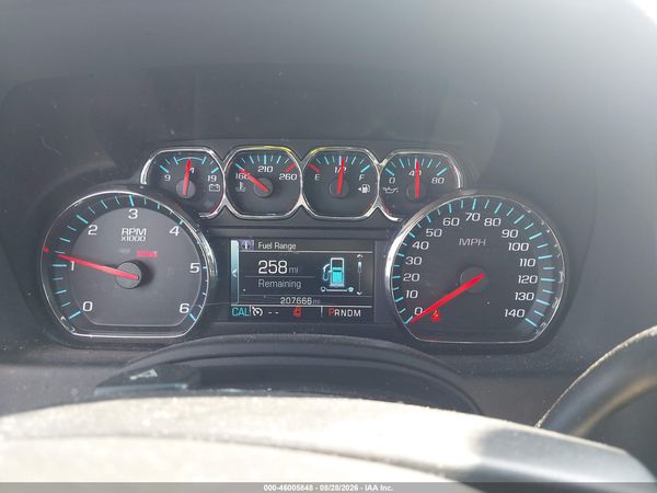 2015 CHEVROLET SUBURBAN LT — I7