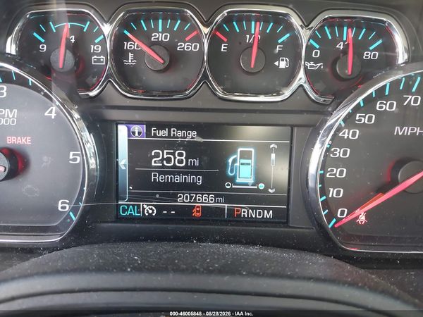 2015 CHEVROLET SUBURBAN LT — I118