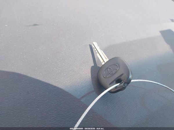 2013 TOYOTA SIENNA XLE V6 8 PASSENGER — I11