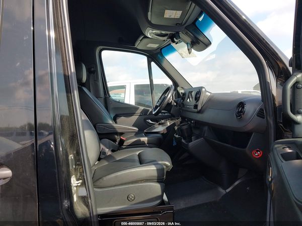 2022 MERCEDES-BENZ SPRINTER 2500 STANDARD ROOF V6 — I5
