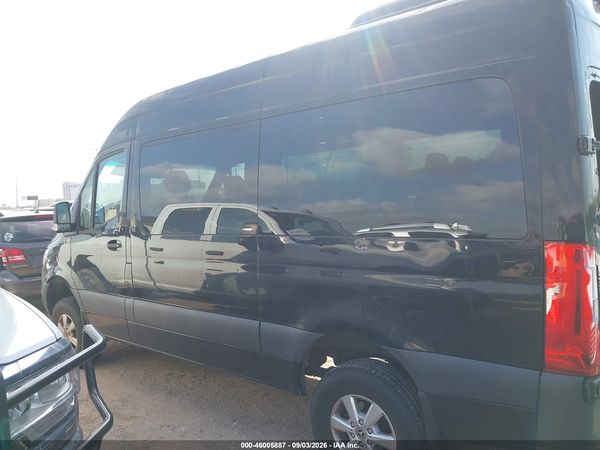 2022 MERCEDES-BENZ SPRINTER 2500 STANDARD ROOF V6 — I117