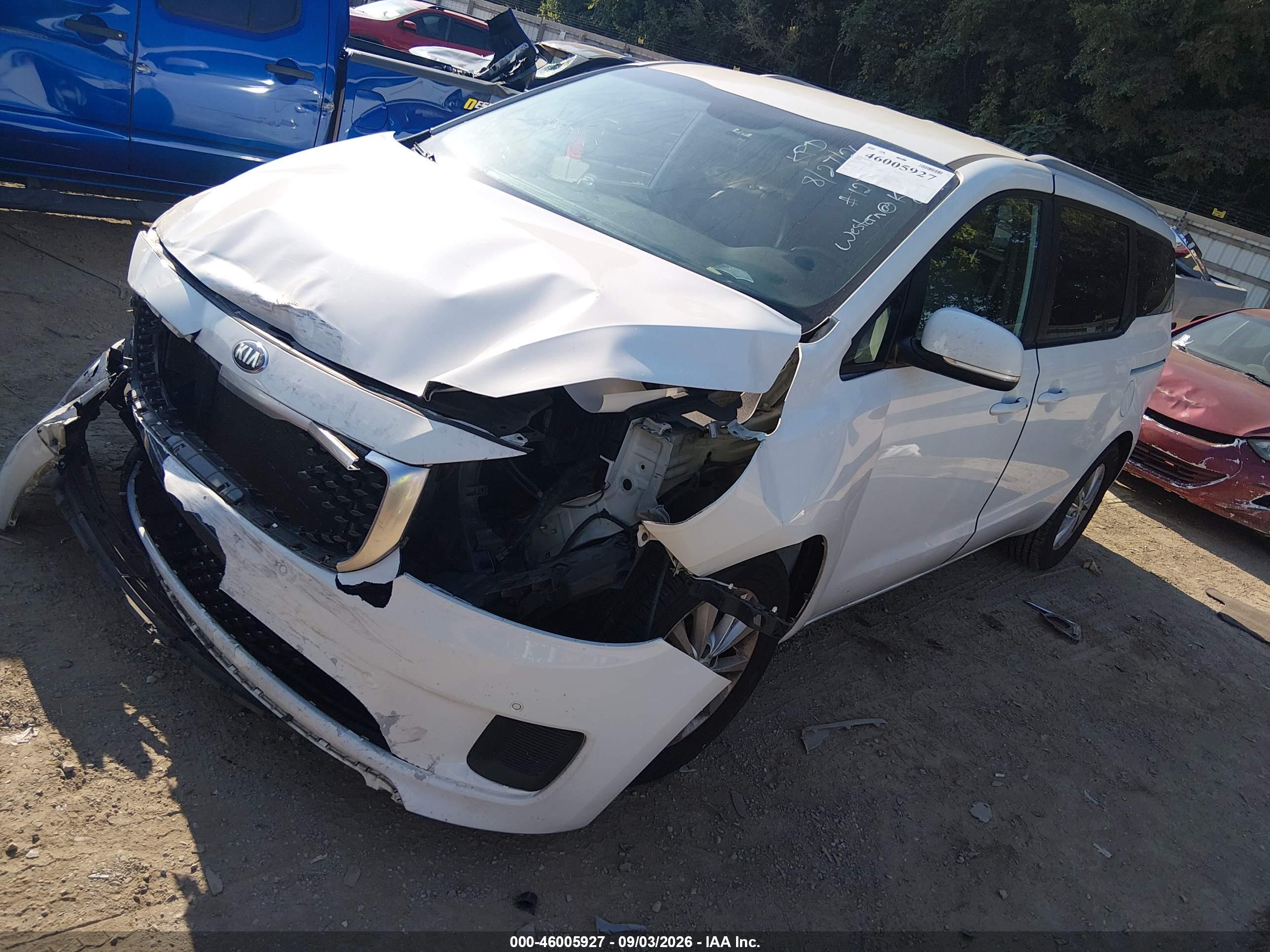 2017 KIA SEDONA LX — I2