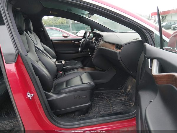 2020 TESLA MODEL X — I5