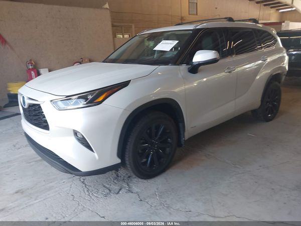 2022 TOYOTA HIGHLANDER — I2