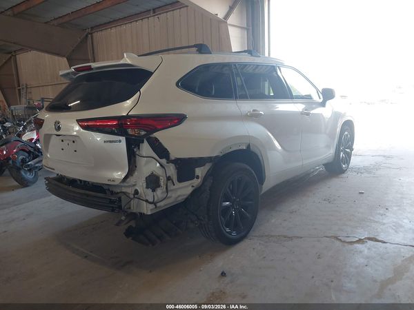 2022 TOYOTA HIGHLANDER — I4