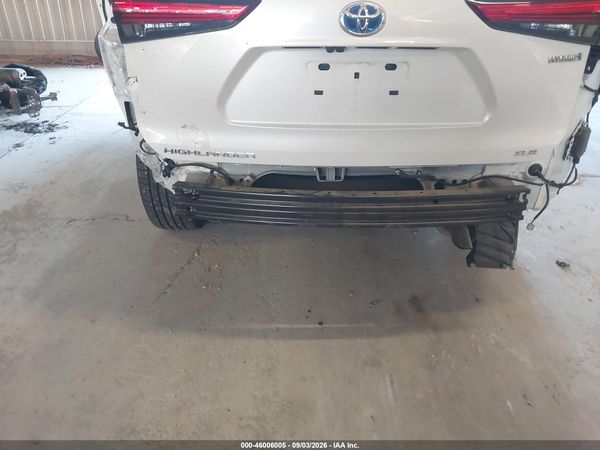 2022 TOYOTA HIGHLANDER — I152