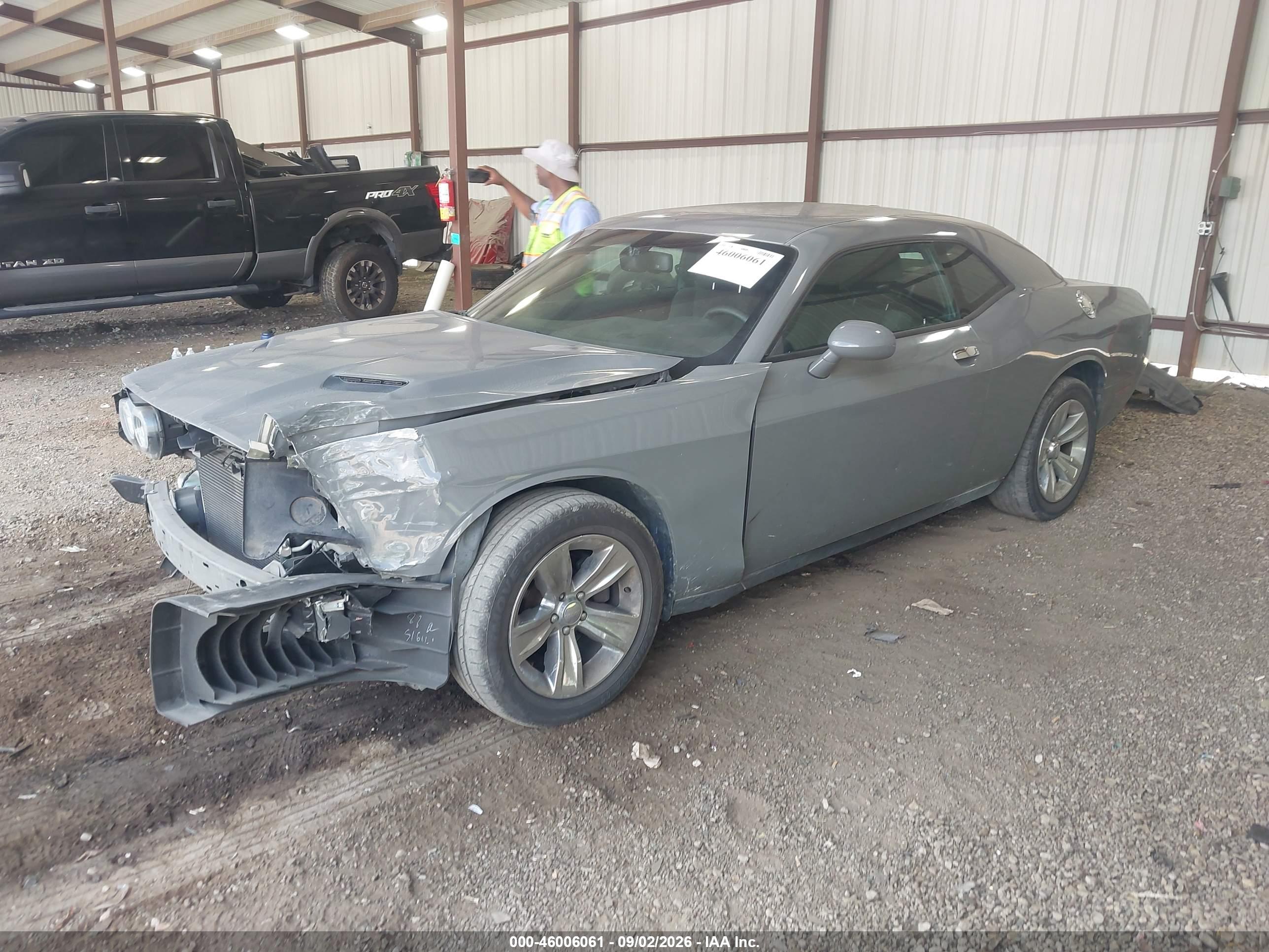 2017 DODGE CHALLENGER SXT — I2