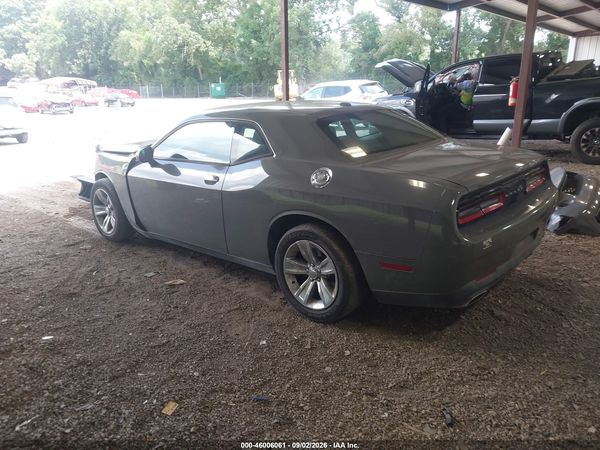 2017 DODGE CHALLENGER SXT — I3