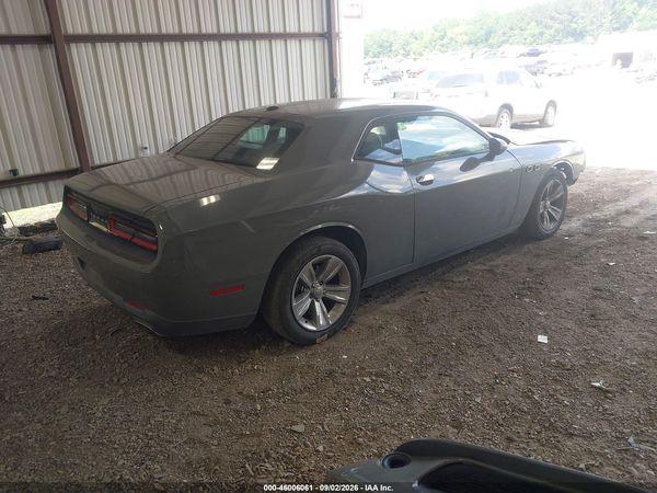 2017 DODGE CHALLENGER SXT — I4