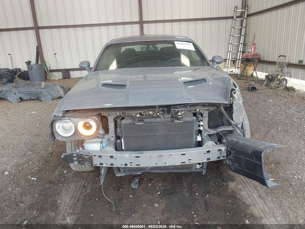 2017 DODGE CHALLENGER SXT — I6