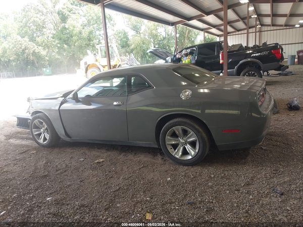 2017 DODGE CHALLENGER SXT — I117