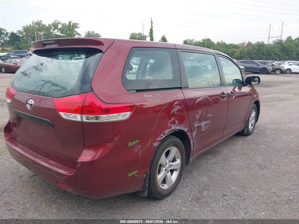 2014 TOYOTA SIENNA L V6 7 PASSENGER — I4