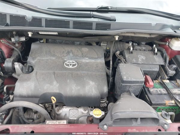 2014 TOYOTA SIENNA L V6 7 PASSENGER — I10
