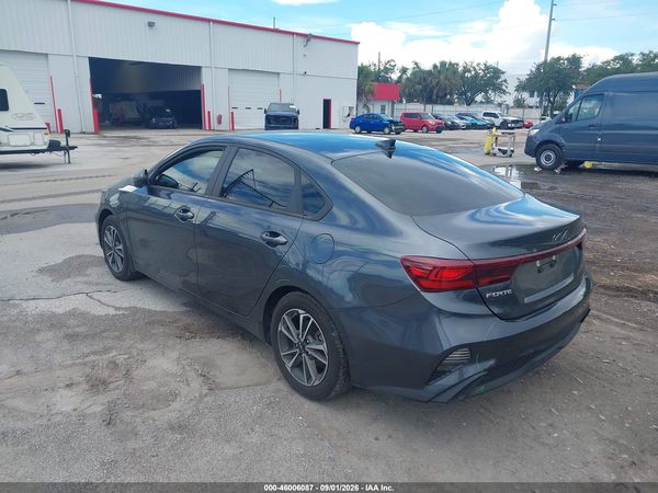 2023 KIA FORTE LXS — I3
