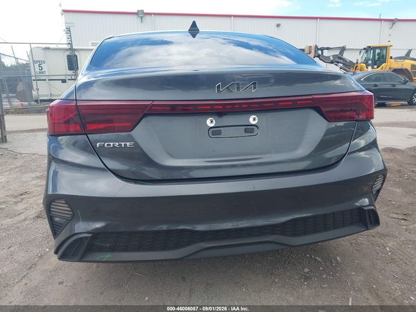 2023 KIA FORTE LXS — I152