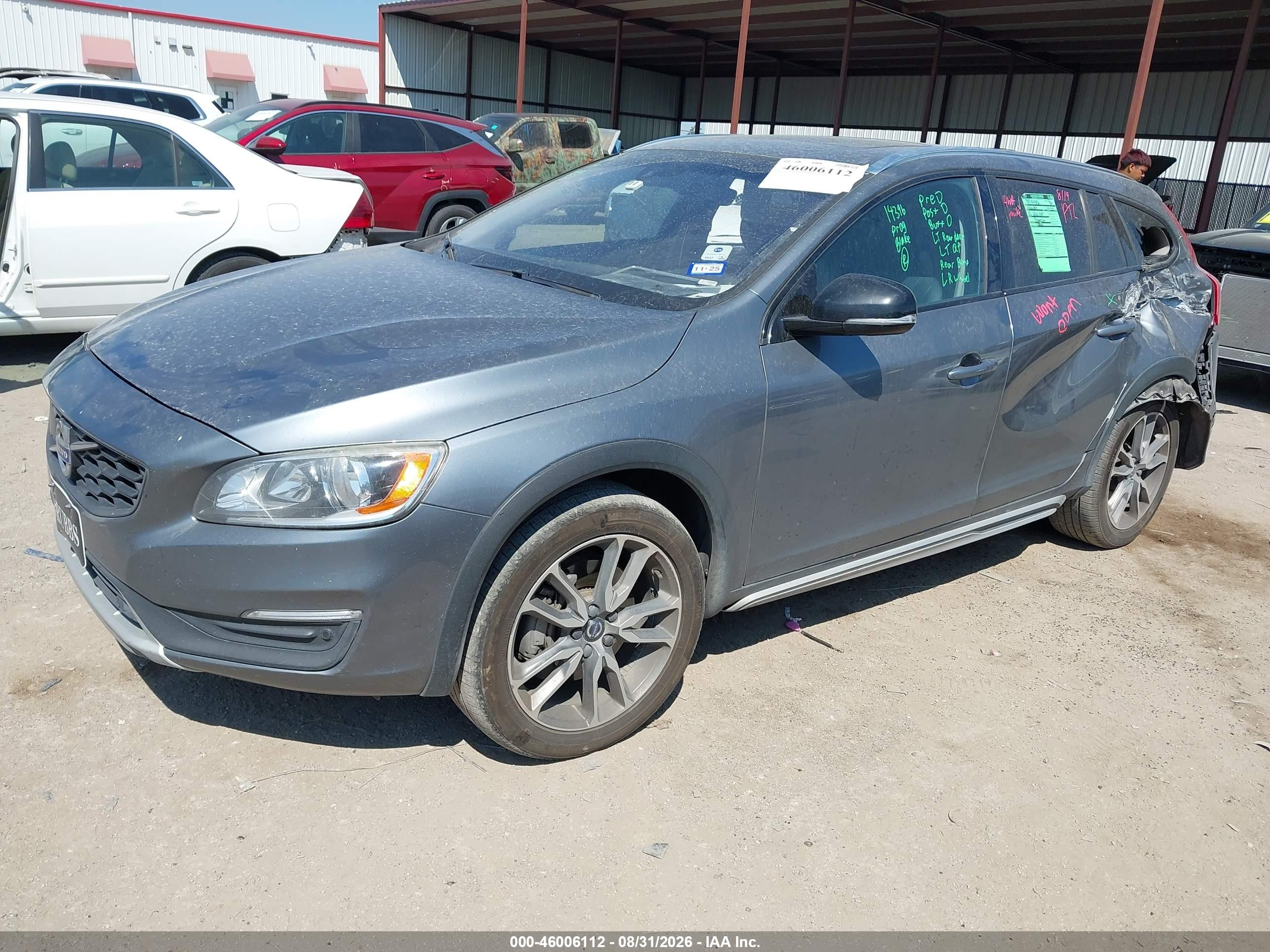 2018 VOLVO V60 CROSS COUNTRY T5 — I2