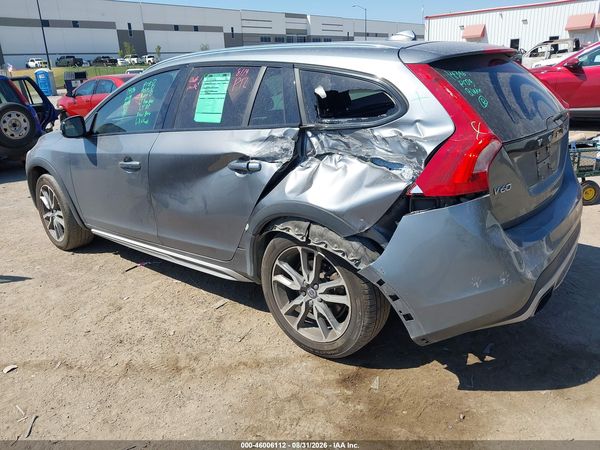 2018 VOLVO V60 CROSS COUNTRY T5 — I3