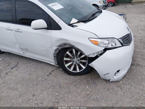 2014 TOYOTA SIENNA XLE 7 PASSENGER — I6