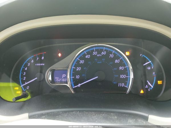 2014 TOYOTA SIENNA XLE 7 PASSENGER — I7