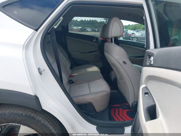 2016 HYUNDAI TUCSON SPORT — I8