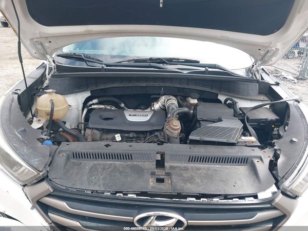 2016 HYUNDAI TUCSON SPORT — I10