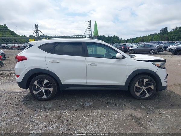 2016 HYUNDAI TUCSON SPORT — I116