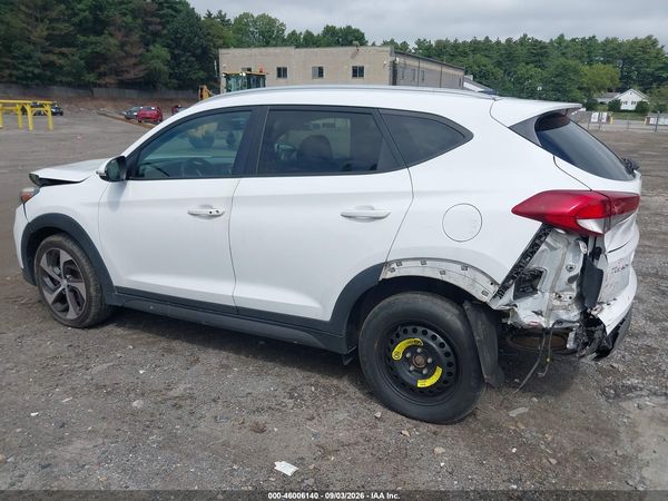 2016 HYUNDAI TUCSON SPORT — I117