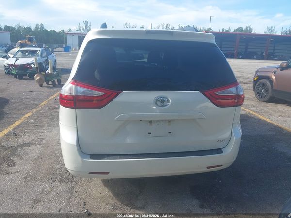 2019 TOYOTA SIENNA XLE 8 PASSENGER — I119