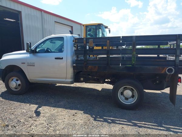 2018 RAM 3500 CHASSIS TRADESMAN/SLT