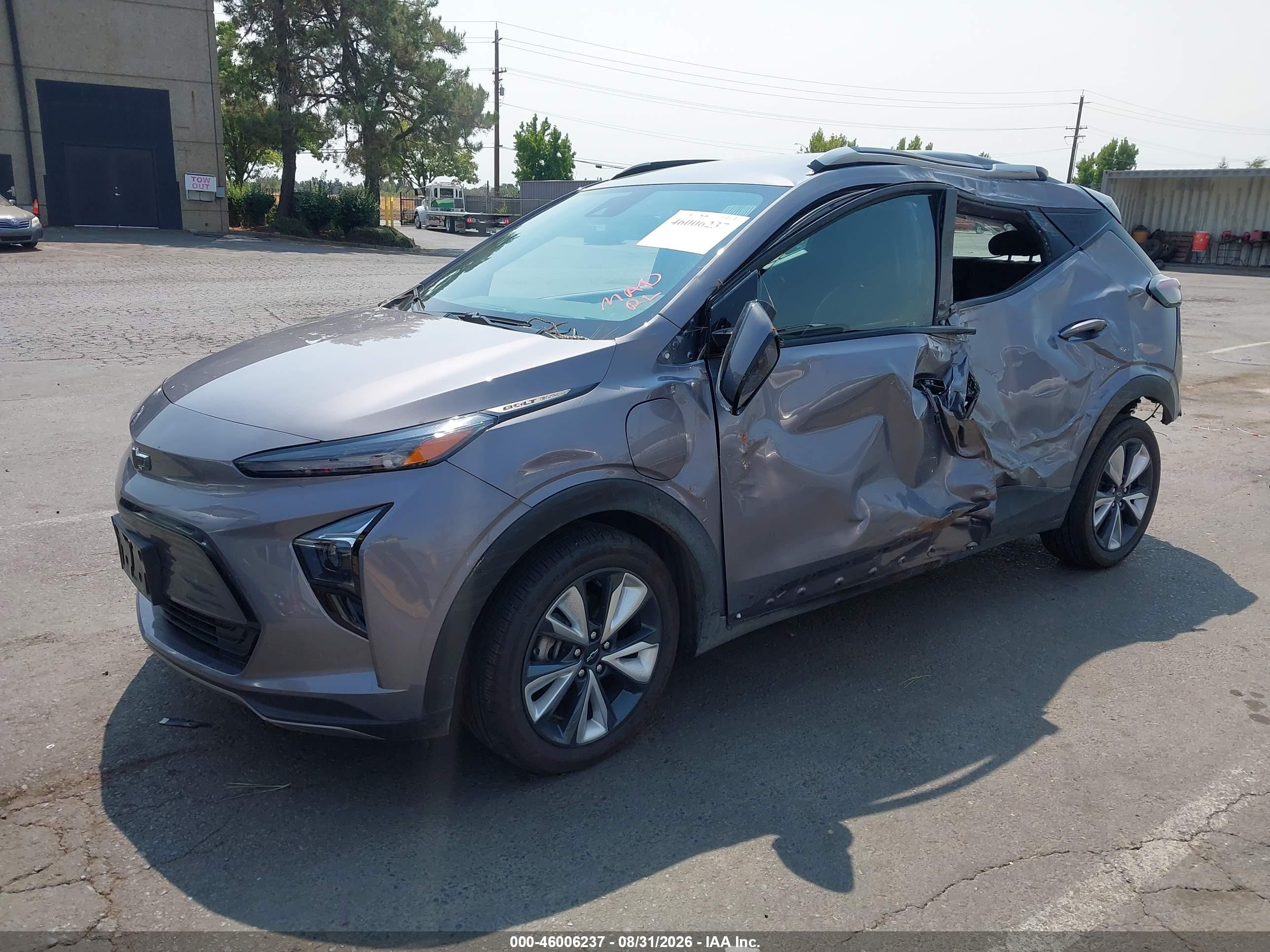 2023 CHEVROLET BOLT EUV FWD LT — I2