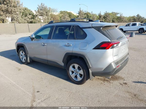 2020 TOYOTA RAV4 XLE — I3
