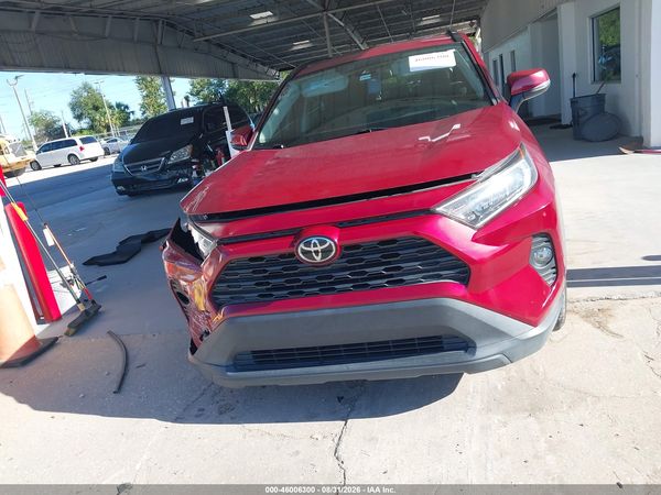 2021 TOYOTA RAV4 XLE — I115