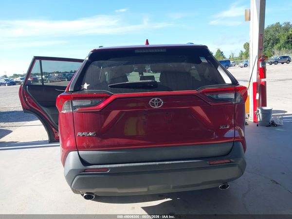 2021 TOYOTA RAV4 XLE — I119