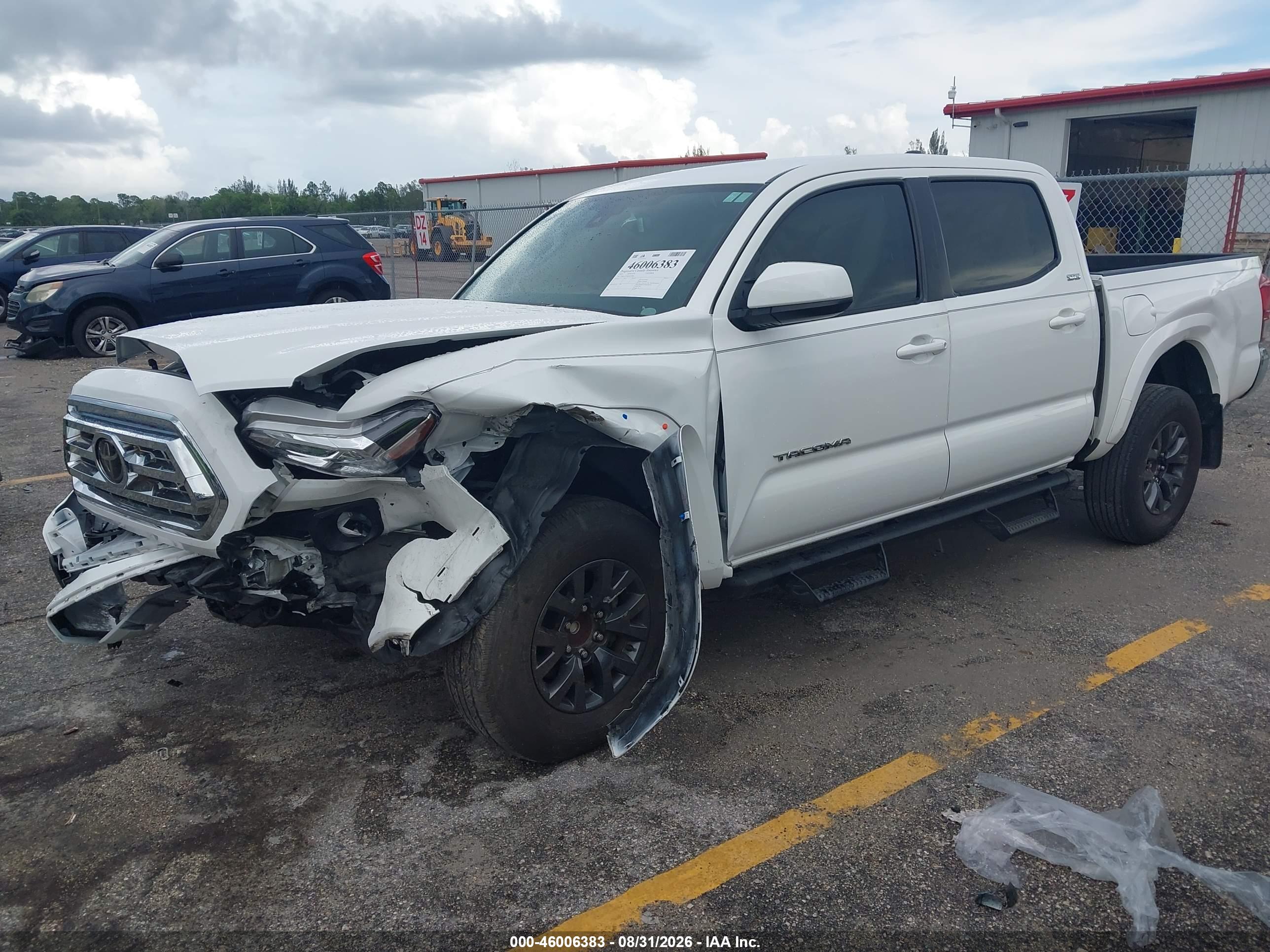 2023 TOYOTA TACOMA SR5 V6 — I2