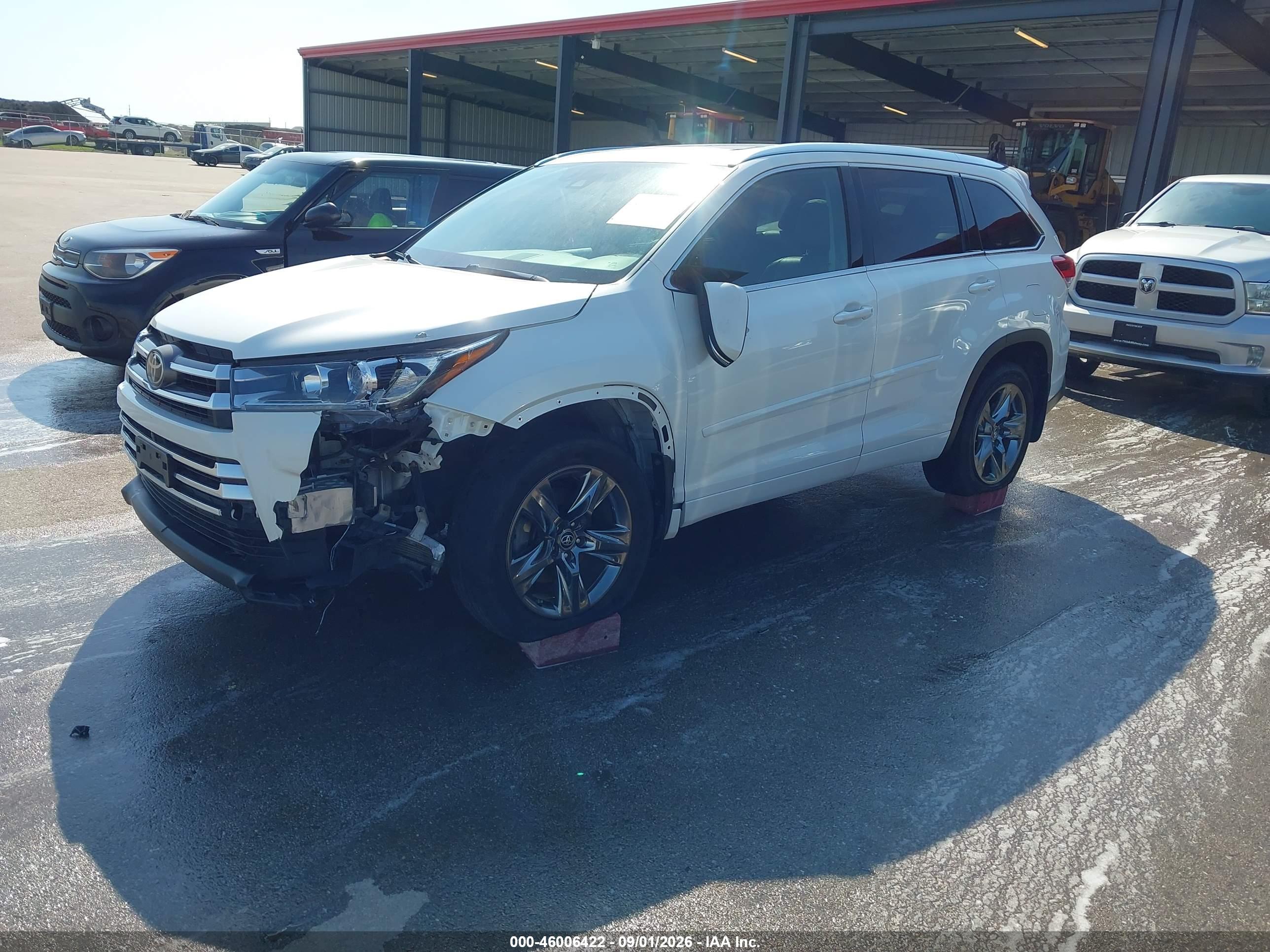 2017 TOYOTA HIGHLANDER LIMITED PLATINUM — I2