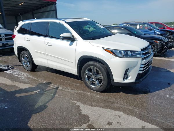 2017 TOYOTA HIGHLANDER LIMITED PLATINUM — I1