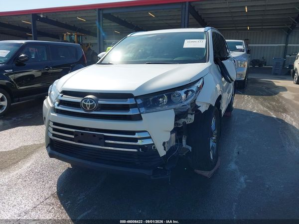 2017 TOYOTA HIGHLANDER LIMITED PLATINUM — I6