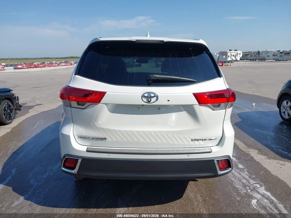 2017 TOYOTA HIGHLANDER LIMITED PLATINUM — I119