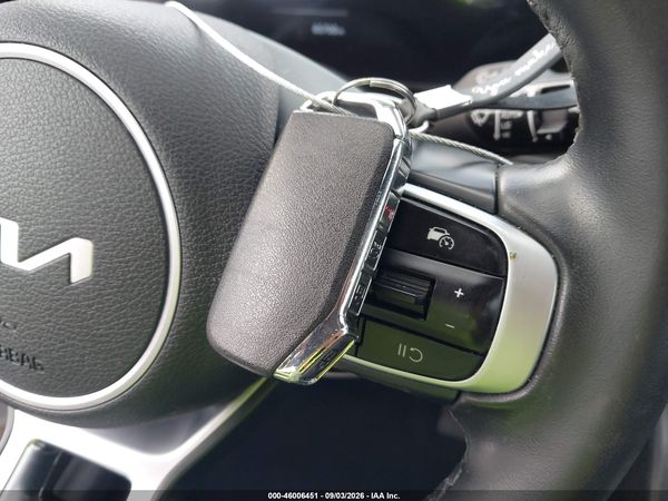 2023 KIA SPORTAGE X-LINE — I11