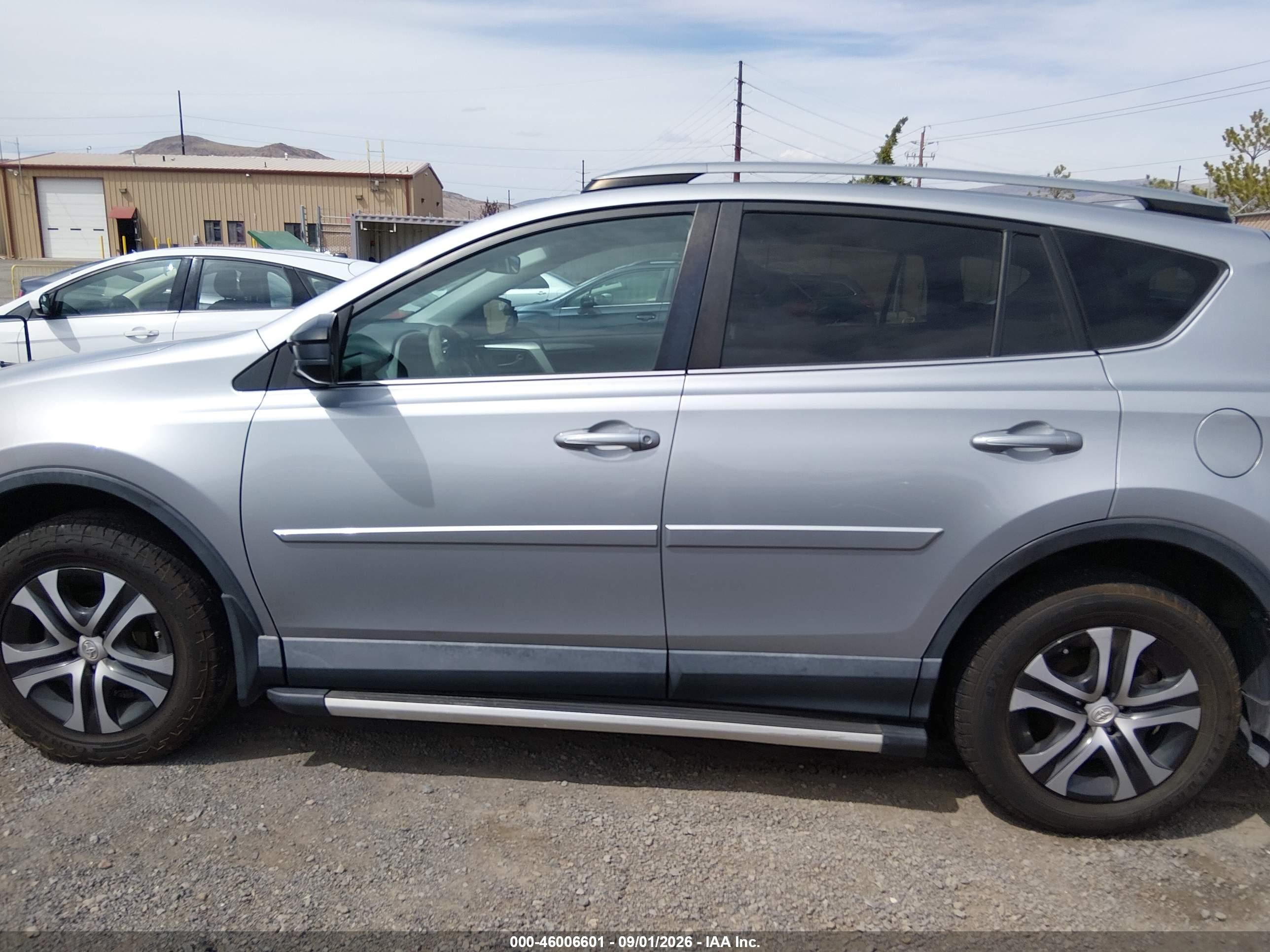 2018 TOYOTA RAV4 LE