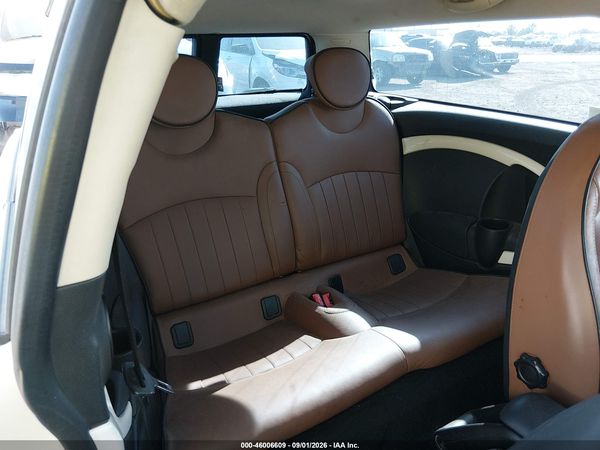 2013 MINI CLUBMAN COOPER