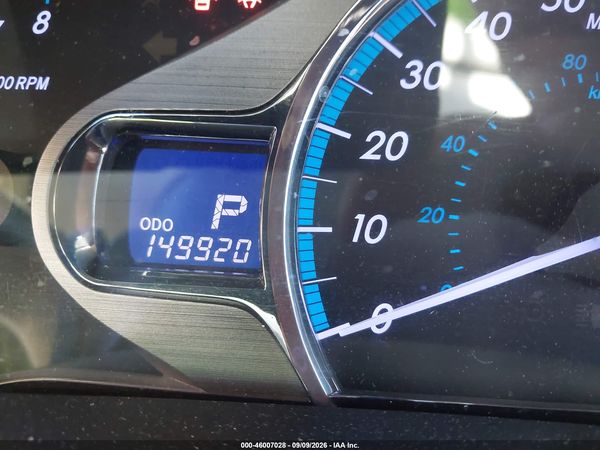 2014 TOYOTA SIENNA XLE V6 8 PASSENGER