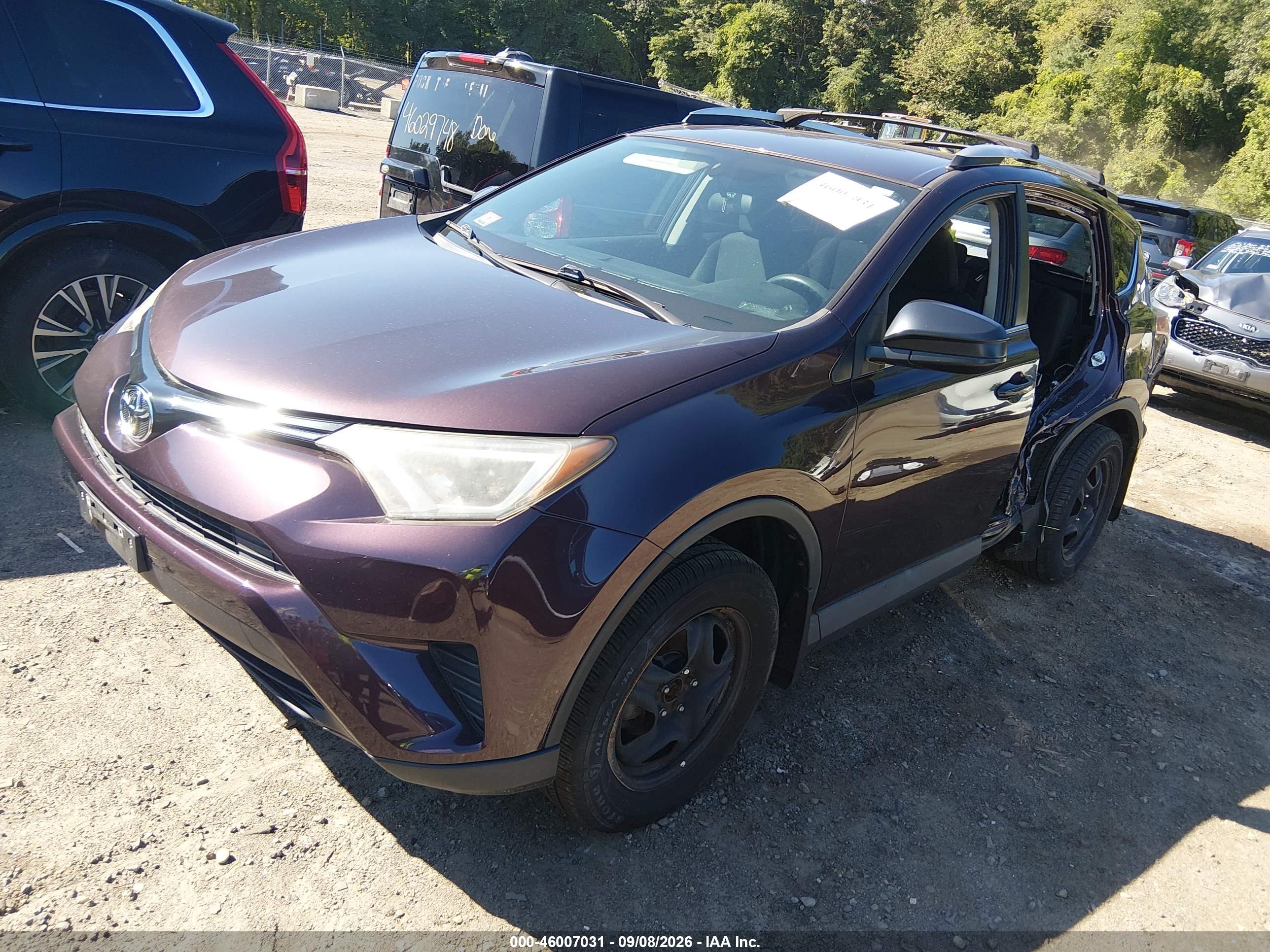 2016 TOYOTA RAV4 LE — I2